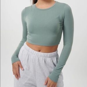 Garage kylie long crop green top